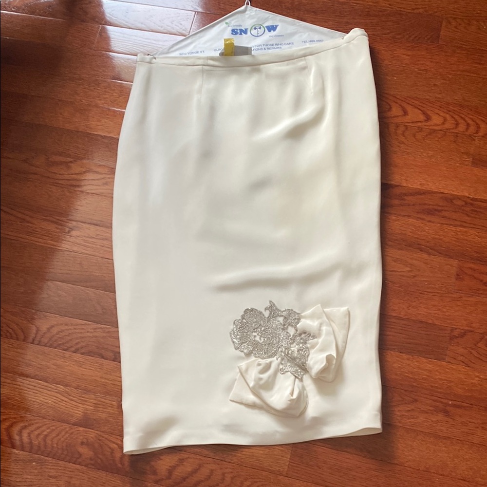 J.Elizabeth off white Embellished Pencil Skirt for Evening